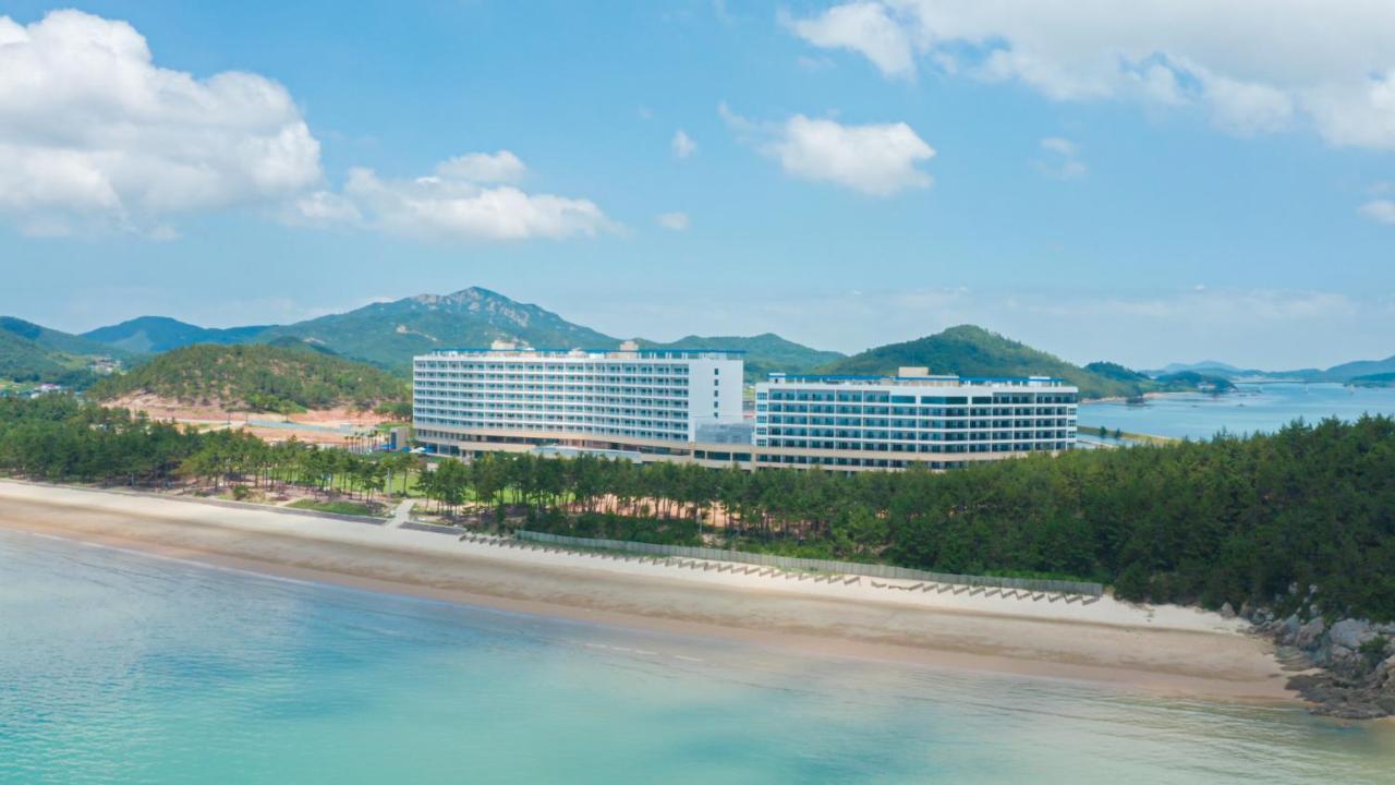 C-One Resort Jaeundo Sinan Exteriér fotografie
